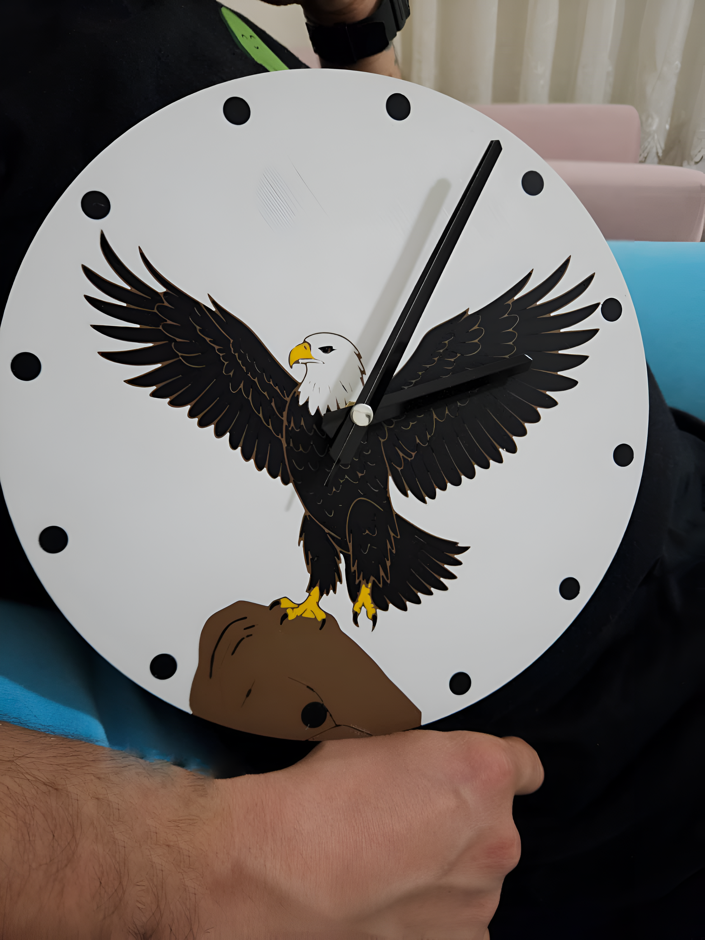 Görkemli Kara Kartal Duvar Saati